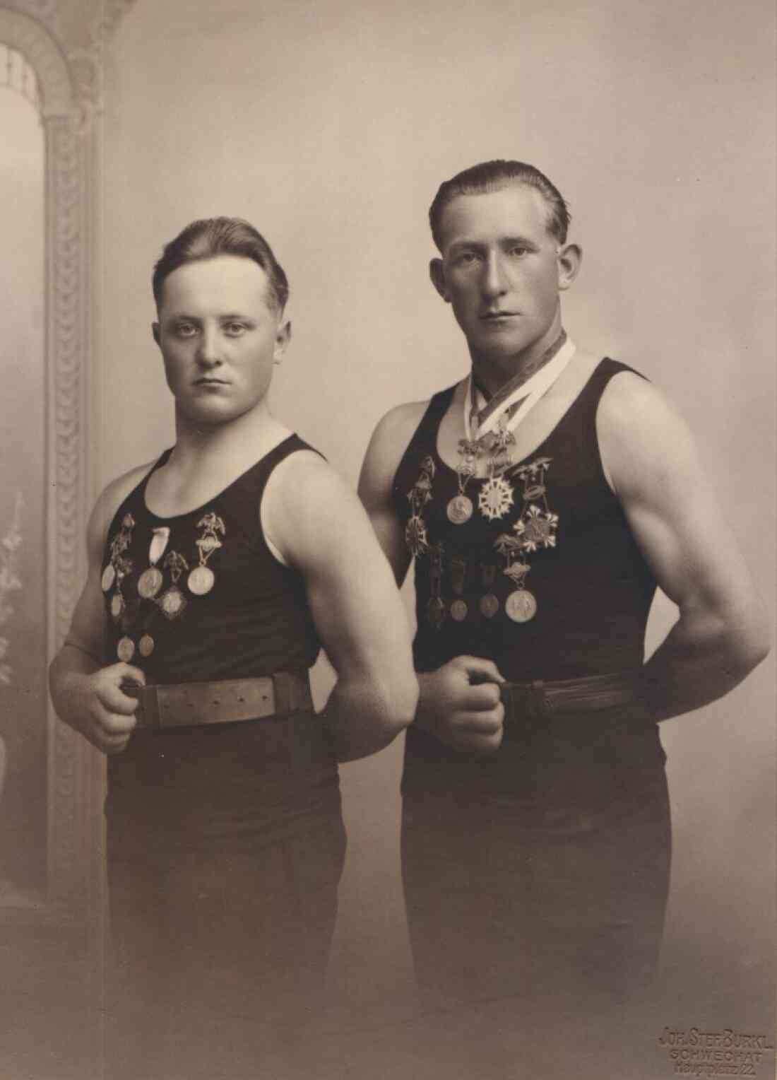 Ludwig Kantor (*1902/+1965) als Mitglied des Schwechater Arbeiter-Athletenklubs