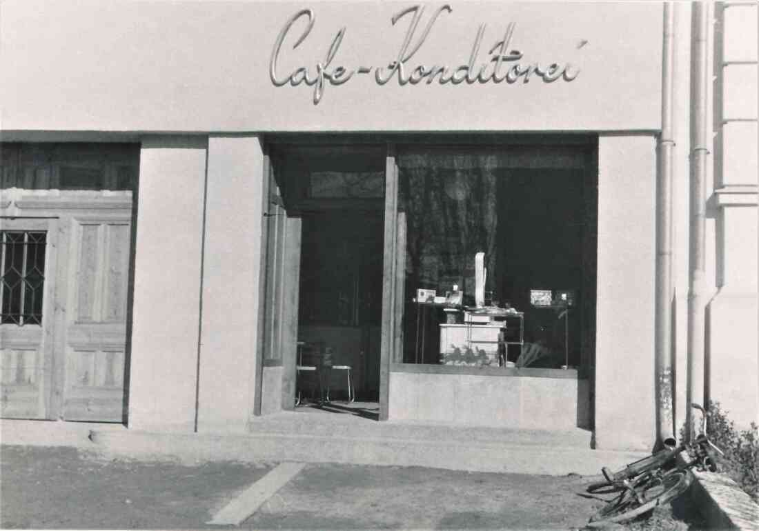 Café-Konditorei Erna Strauss (Hauptplatz 7) - bekannt sind auch die Schreibweisen Strauß und Strauhs