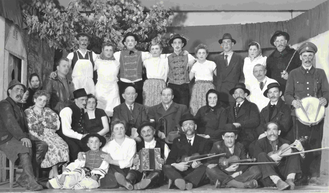 Theateraufführung einer röm. kath. Laienspielgruppe