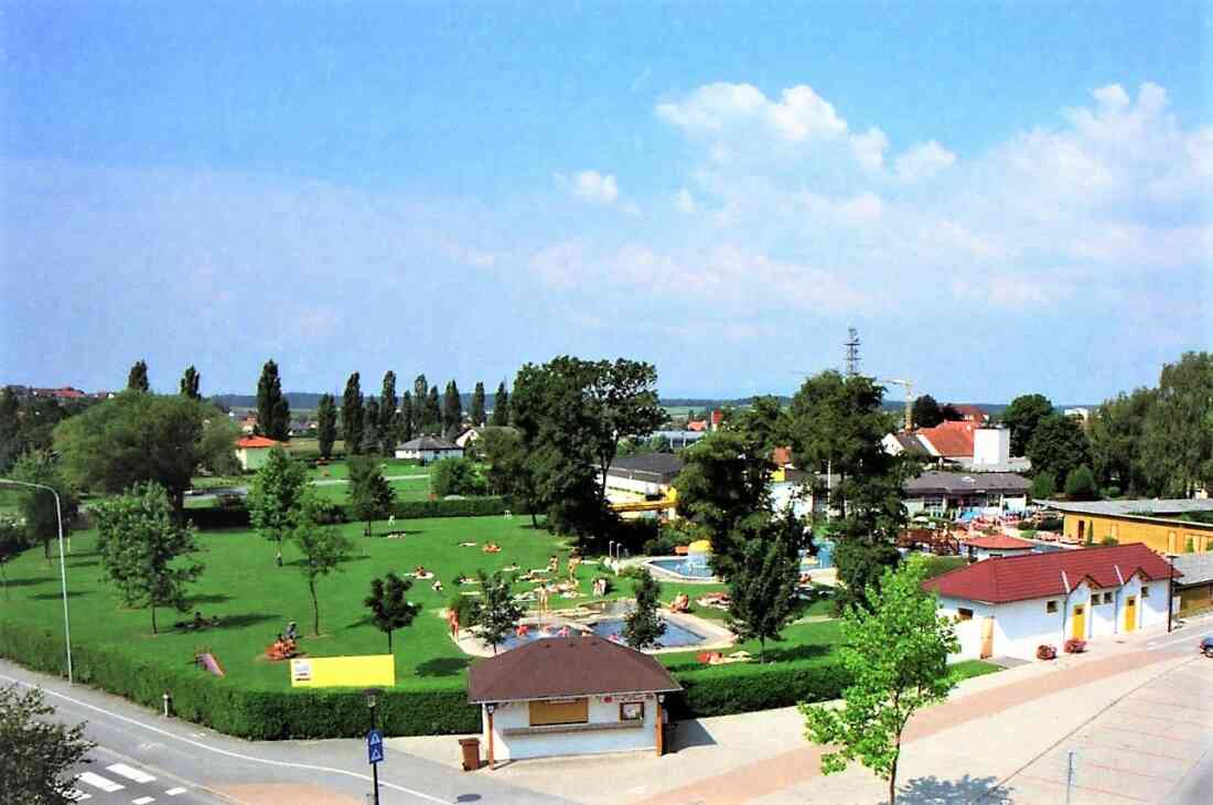 Blick auf das Freibad (Badgasse 6)