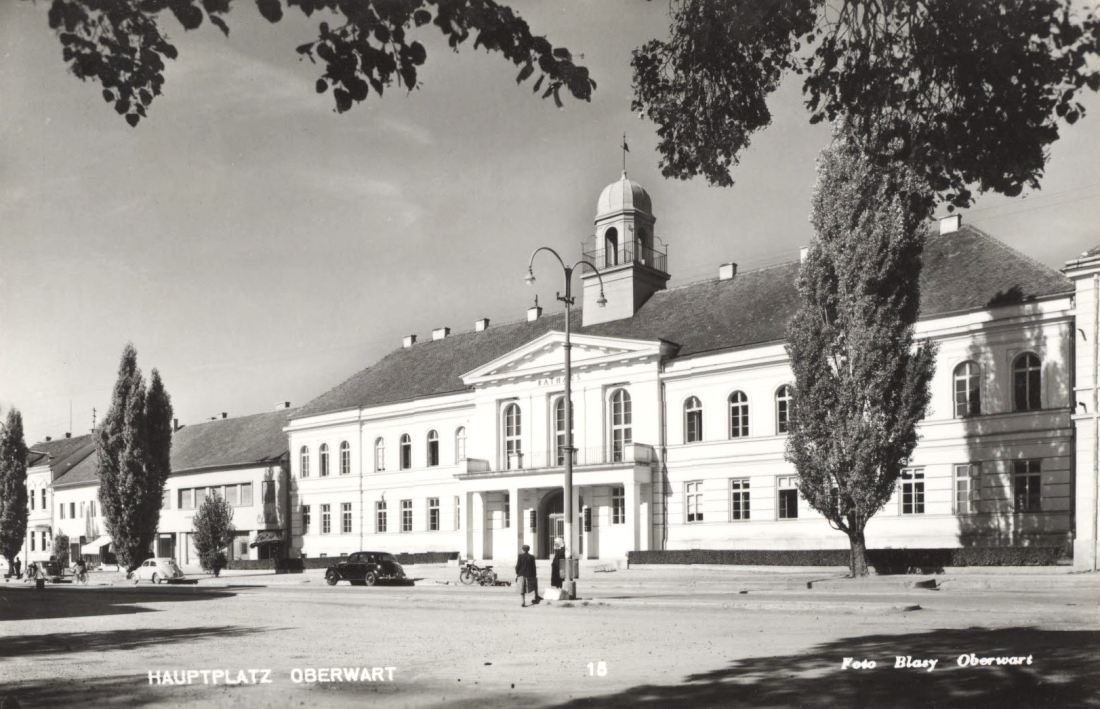 Ansichtskarte: "Hauptplatz Oberwart" mit Rathaus