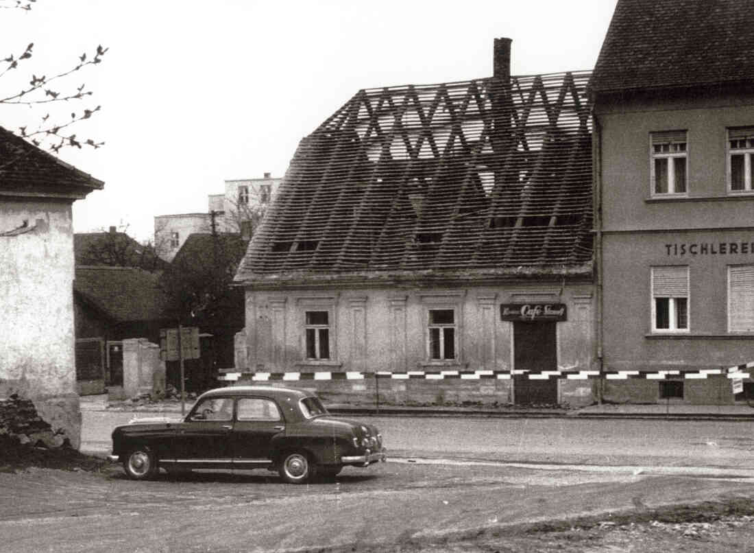 Cafe Eugen Strauß - Nachfolger Helmut Rummel (Steinamangererstraße 14) - bekannt sind auch die Schreibweisen Strauss und Strauhs