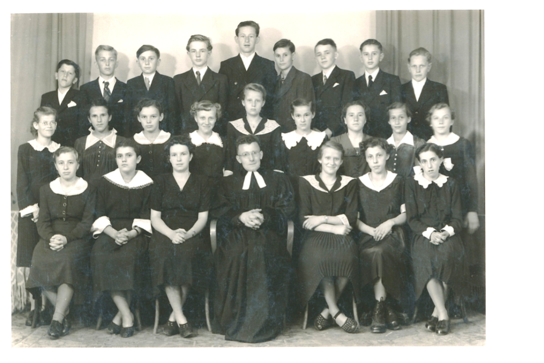 Evang. Pfarre AB: Konfirmation 1953 mit Pfarrer Böhm