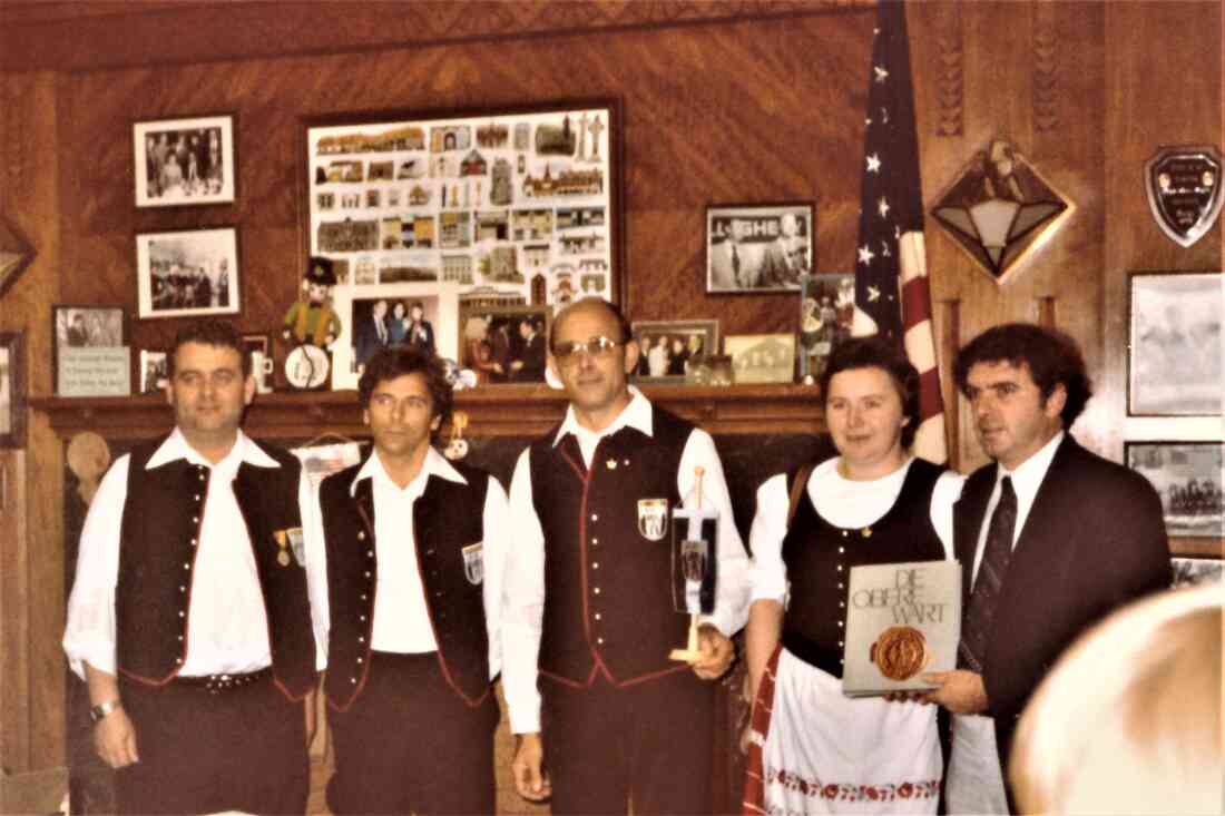 Stadtkapelle und Volkstanzgruppe: Besuch des Bürgermeisters von Buffalo im Zuge einer Nordamerikareise (Gamauf/Imre/Lonyai/Tölly/Griffin)