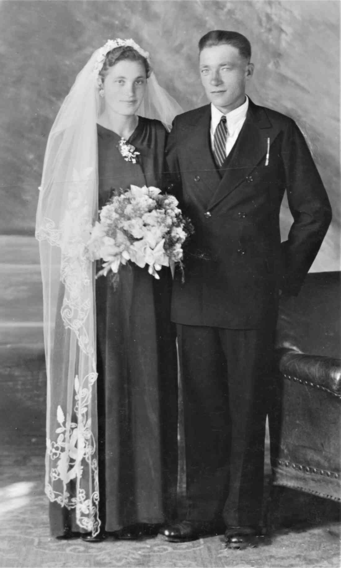 Das Hochzeitspaar Ludwig Tölly (*1910/+1982) und Julianna Seper (*1918/+2006) - Portrait