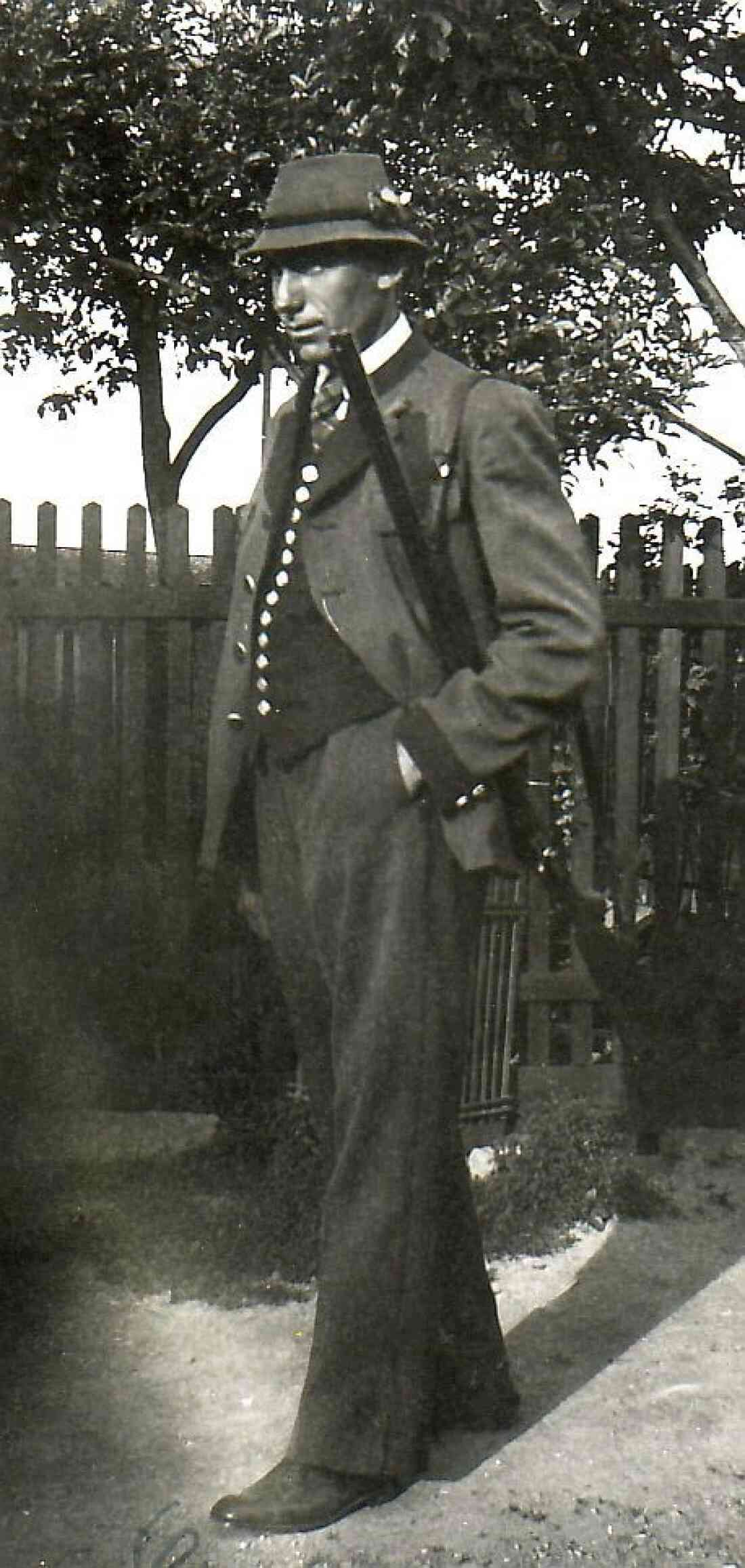 Julius Kiss (*1909 / +2001) - als Jäger mit nobler Jagdausrüstung