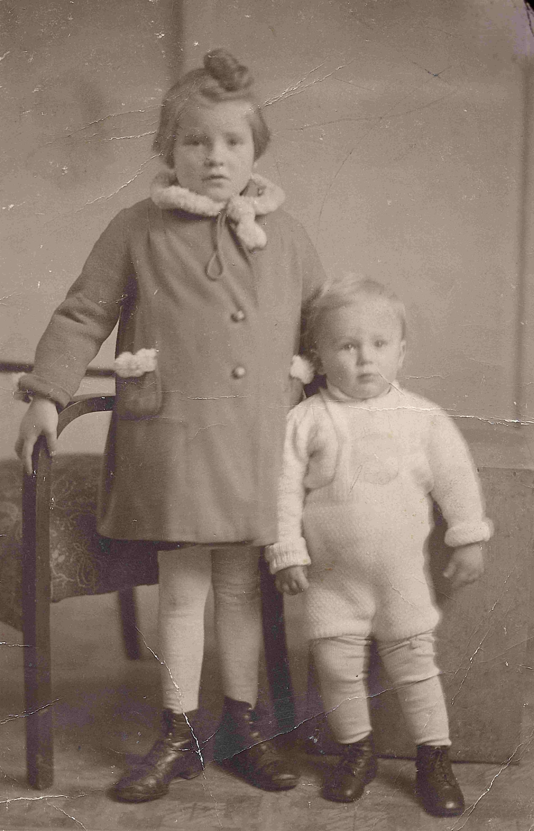 Die Geschwister Margareta Brandstätter (verh. Neubauer) und Bruder Franz Brandstätter