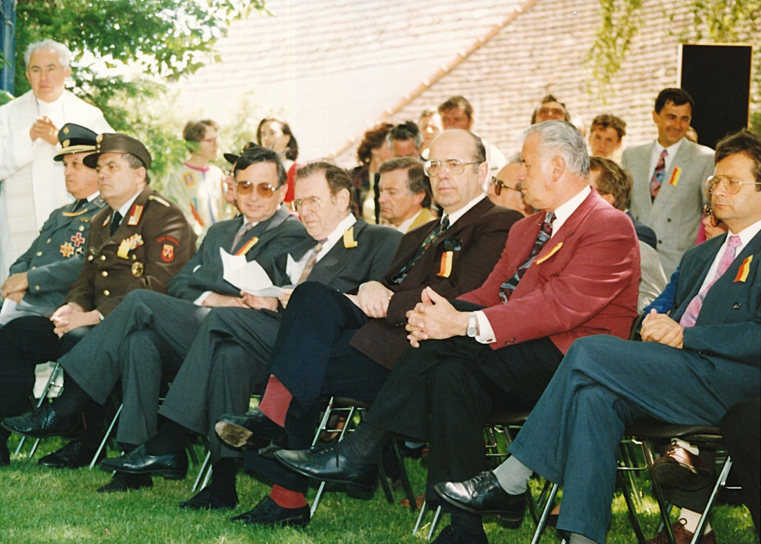 Freiwillige Feuerwehr St. Martin: KLF-Segnung  am 28. Mai 1992 - die Ehrengäste (Guger/Ringhofer/Scheinecker/Racz/Hodits/Linzer/Schmid/Schranz/Mikovits)