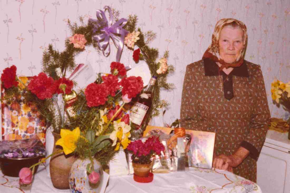 75. Geburtstag von Anna Böcskör (geb. Krautsack/Krautszak, *1896/*1982) - OW 29 / Steinamangererstraße 121