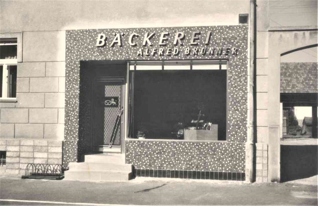Geschäftsportal der Bäckerei Brunner (Wienerstraße 29)