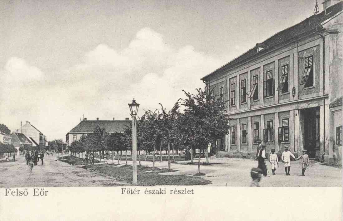 Ansichtskarte: "Felsö Eör - Föter északi részlet" - Hauptplatz - nördl. Bereich mit Haus Hauptplatz 1