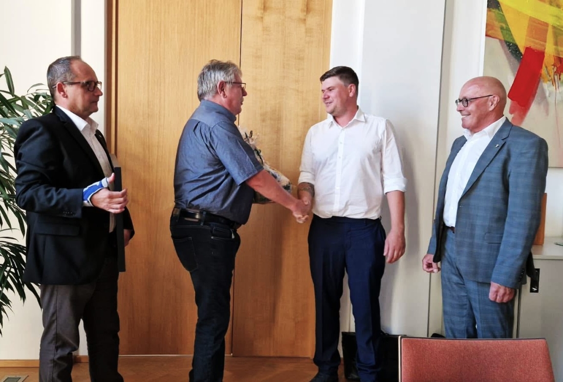St. Martin: Ortsvorsteher Werner Mirtl übergibt seine Funktion an Lukas Guger - Raba/Rosner