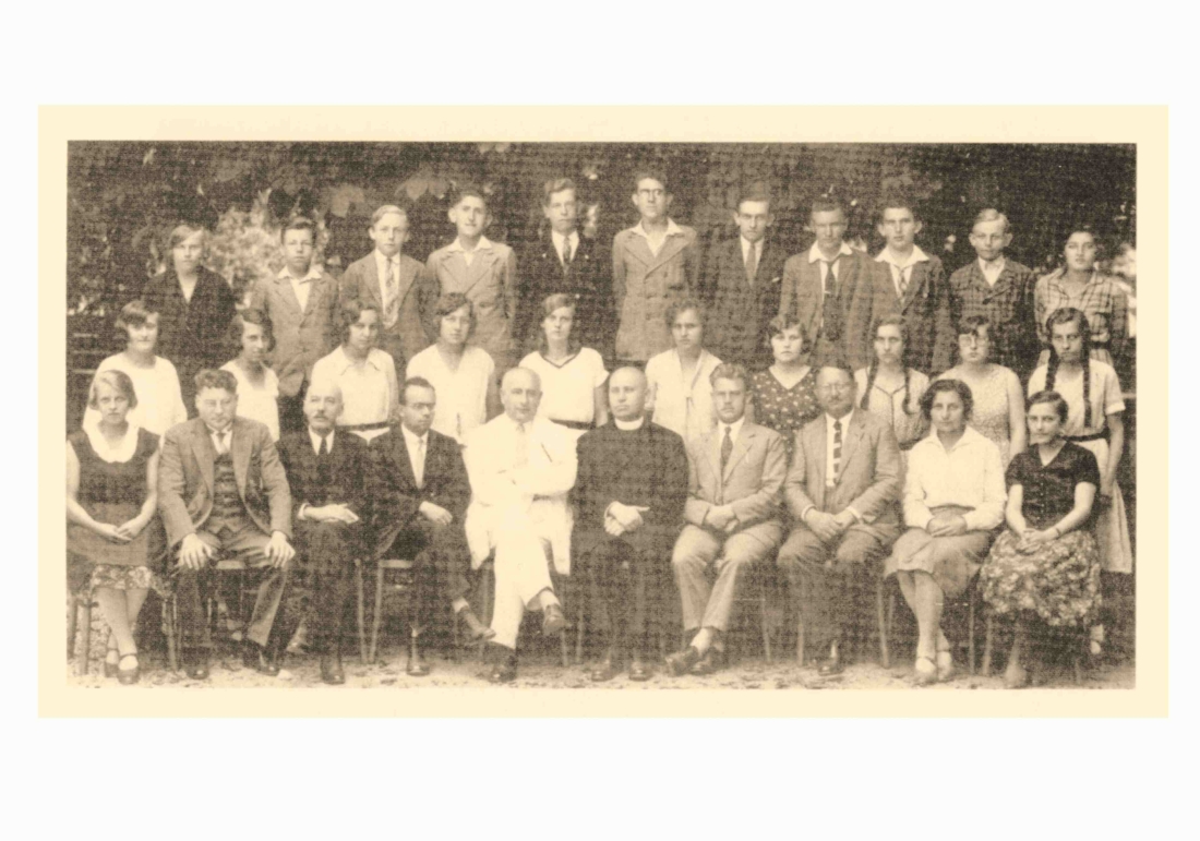 Abschlussklasse der Handelsschule im Schuljahr 1930/1931 unter Dir. Hans Donawell