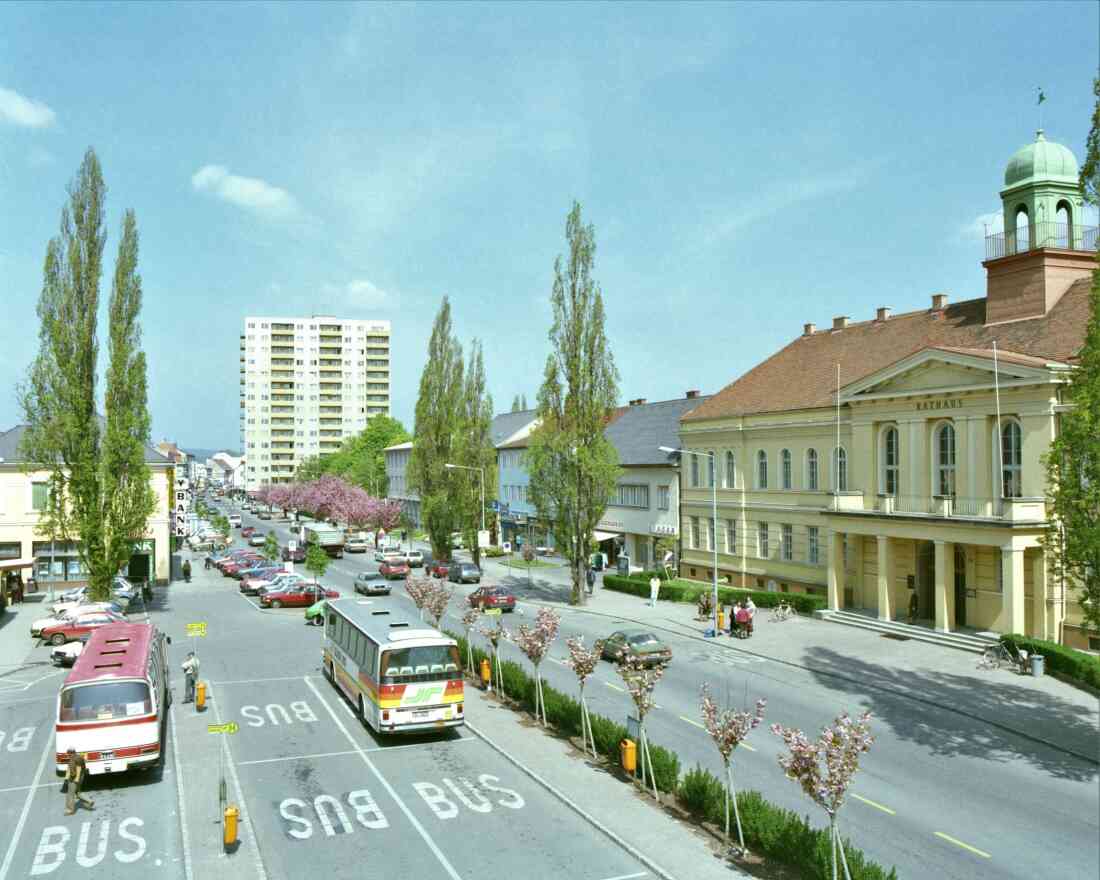 Hauptplatz gegen NW
