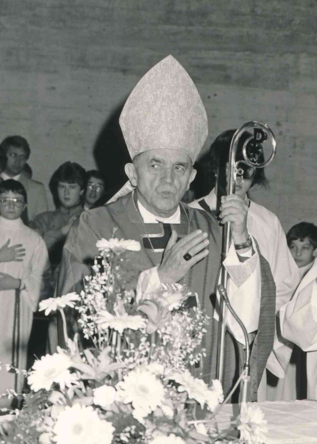 Röm. kath. Pfarre: Firmung 1984 - Bischof DDr. Stephan Laszlo