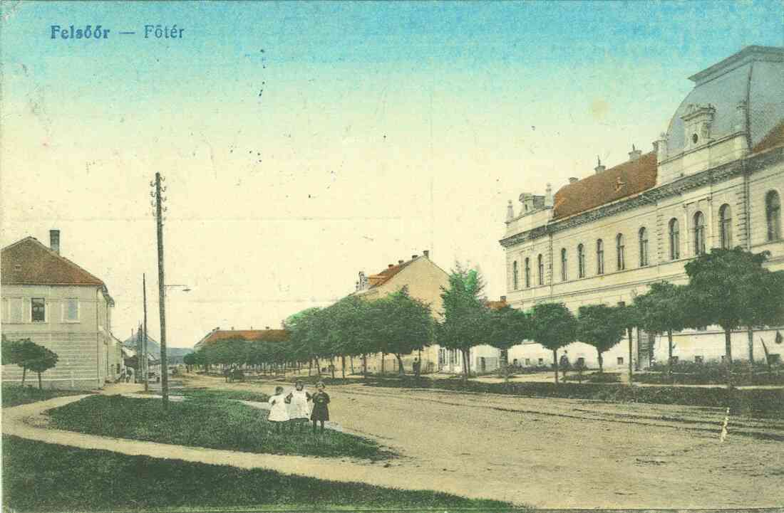 Ansichtskarte: Hauptplatz mit erstem Rathaus (Fö-tér ungarisch für Hauptplatz)