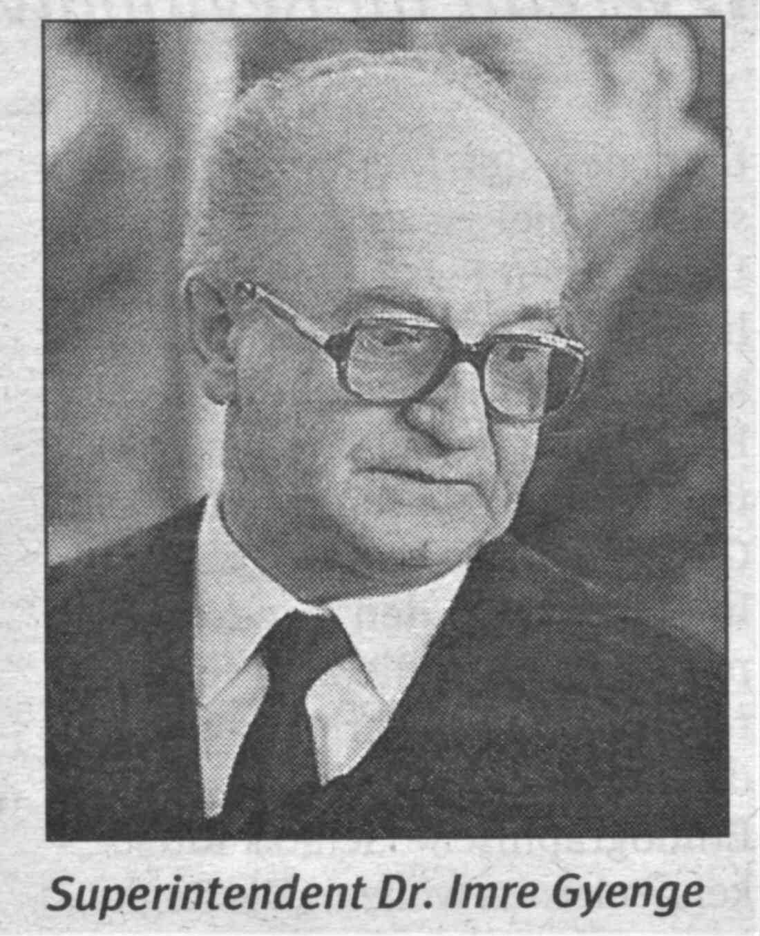 Reformierte Pfarrgemeinde: Superintendent, Pfarrer Dr. Imre Gyenge