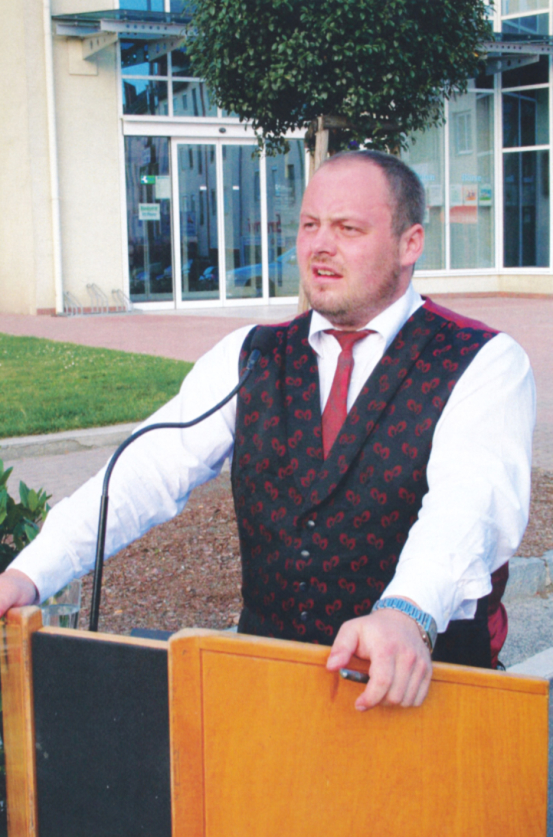 Festobmann Roland Poiger bei seiner Ansprache anlässlich des Jubiläums "55 Jahre MV Stadtkapelle Oberwart"