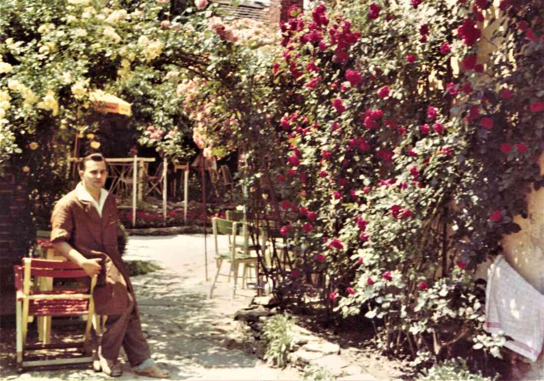 Helmut Rummel (*1933 / +2008) im Jahr nach der Übernahme der Konditorei Strauhs (auch Strauss und Strauß) und des Eisgartls