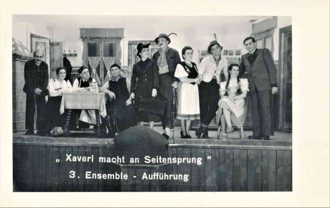 Theateraufführung der Kultursektion des SC Oberwarth: "Xaverl macht an Seitensprung" / 3. Ensembleaufführung im Genossenschaftssaal
