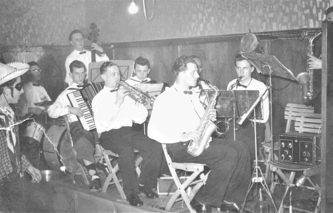 Tanzkapelle Oberwart bei einem Faschingsgschnas im GH Seper - Nemeth/Gutleben/Obojkovits/Wertner/Pirnar/Kappel