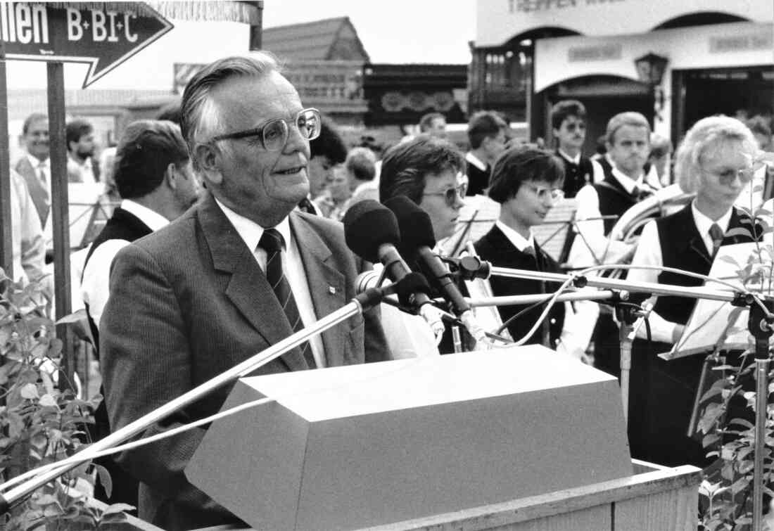 LH Thedor Kery bei seiner Festansprache anlässlich der Inform 1987