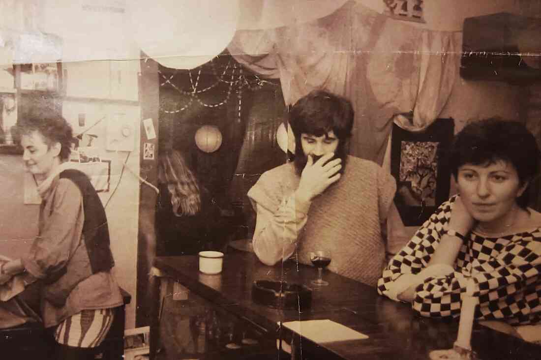 Jugendhauses - später OHO (Lisztgasse 12): an der Bar - Metzenbauer/Lackner/Holper