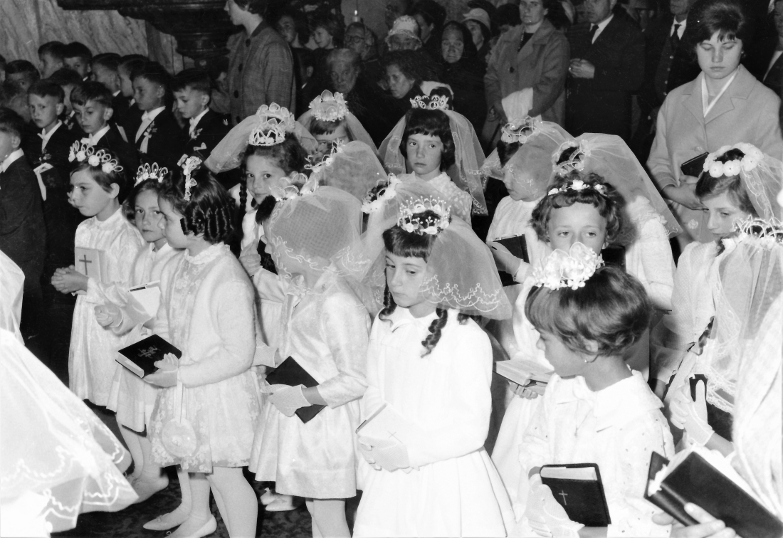 Röm. kath. Pfarrgemeinde: Hl. Erstkommunion  1964