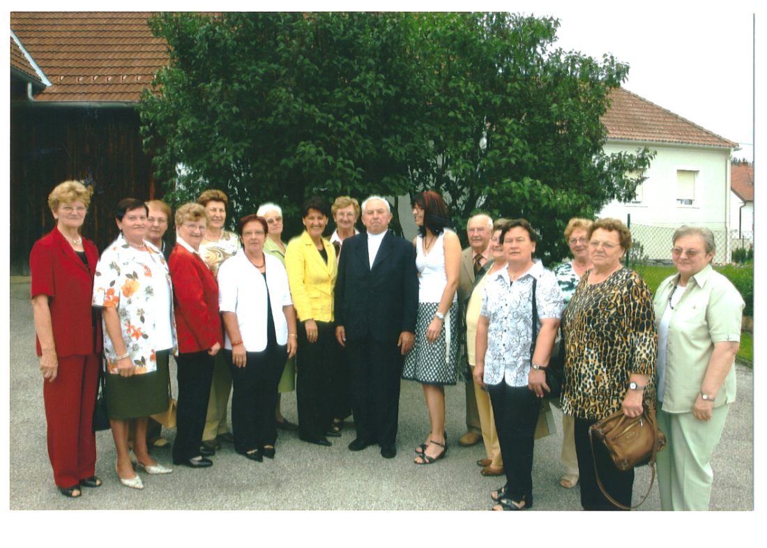 St. Martin: der Kirchenchor anlässlich des 50-jährigen Priesterjubiläums von Pfr. Prof. Hr. Josef Mikovits