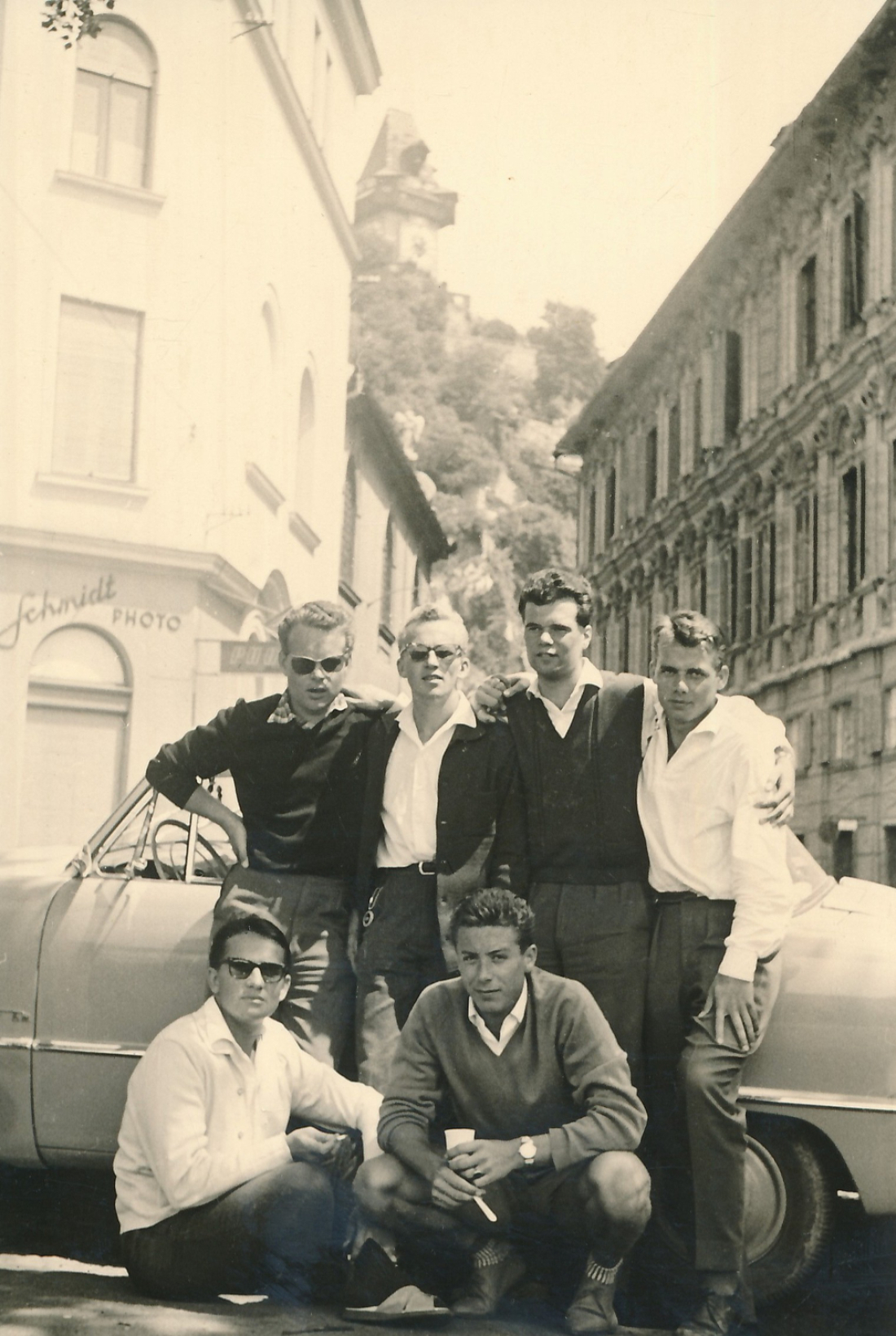 Oberwarter Gruppe junger Männer in Graz - Puttner/Hadek/Benkö