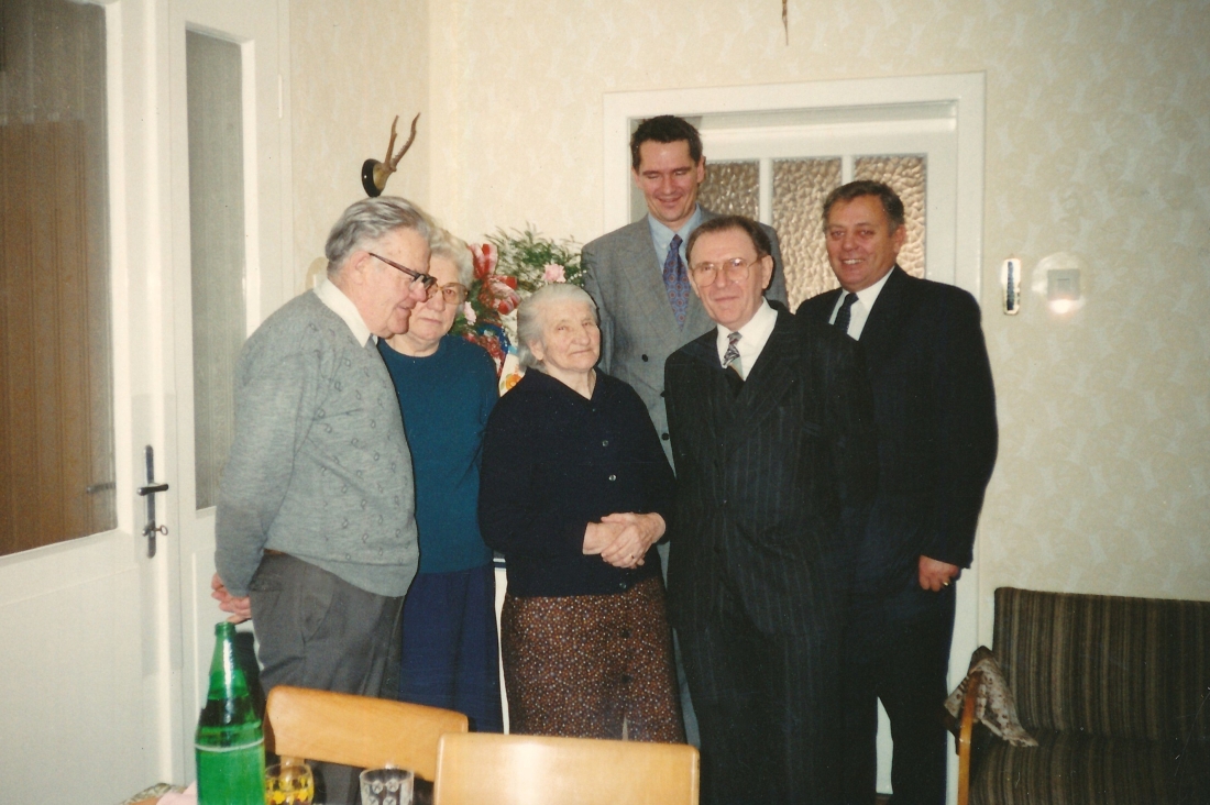 St. Martin: Eine Abordnung der Gemeinde gratuliert Agnes Korbadits zu ihrem 90. Geburtstag - Ratz/Eberhardt/Gartner/Racz/Fülöp