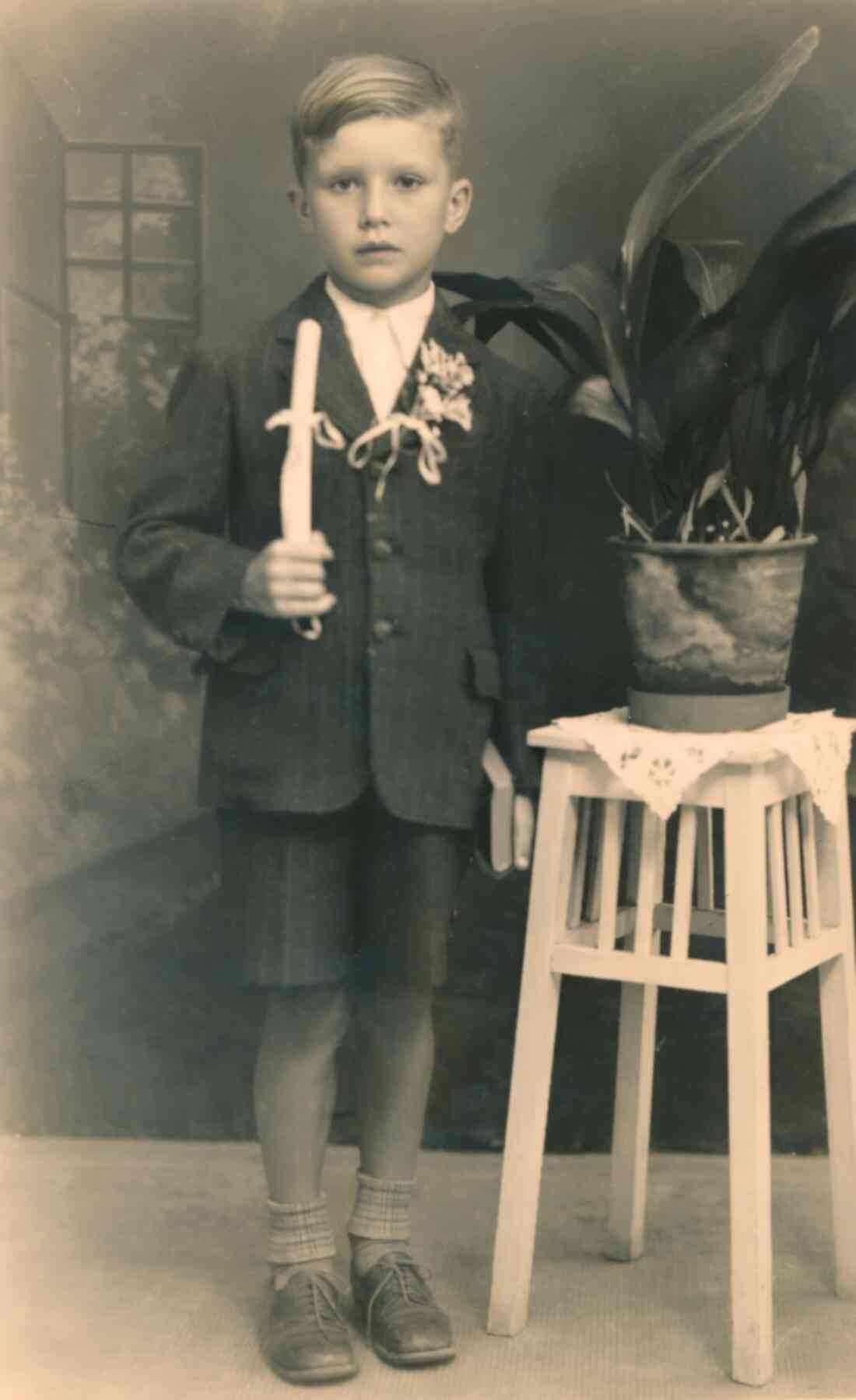 Erstkommunion von Erich Langer (*1934/+2010)