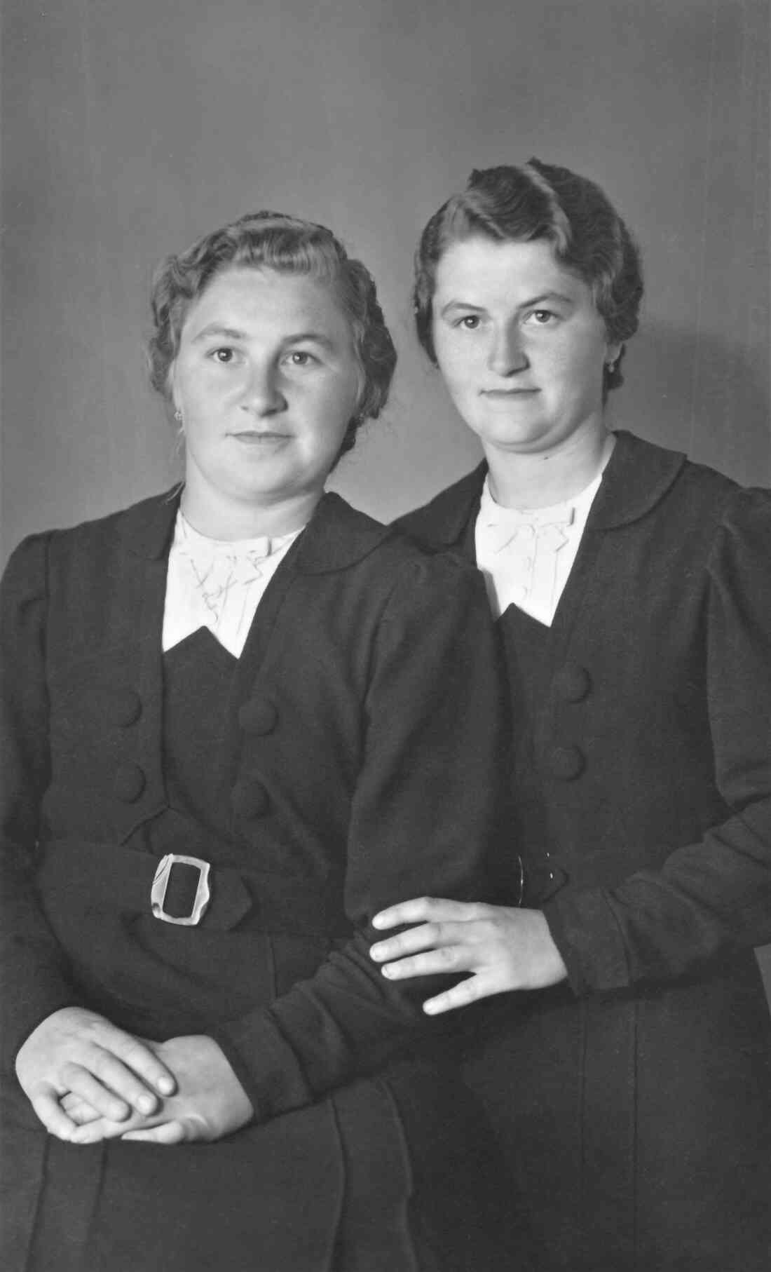 Maria (verh. Kelemen) und Anna Gaal (verh. Glavanovits) - Portrait