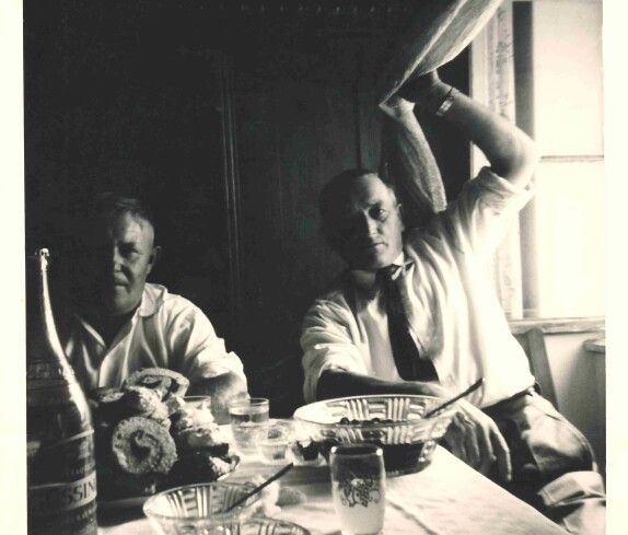 Michael Sterniczky mit seinem Schwager Franz Thier bei der Nachmittagsjause