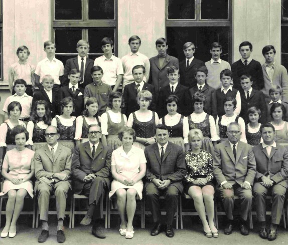 Klassenfoto der 4. Kl. Hauptschule 1969/1970