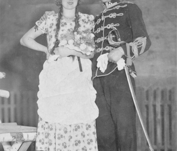 Aufführung der Theatergruppe des Reformierten Lesevereins: Ida Miklos und Julius Faith
