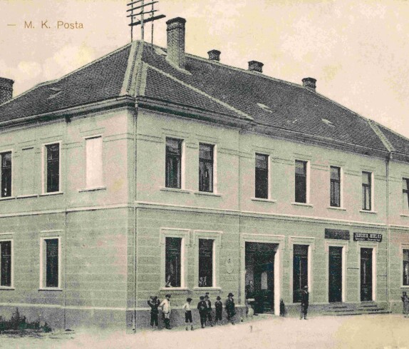 Ansichtskarte: Felsöör - M.K. Posta (Postamt der ung. Krone - Hauptplatz 10)