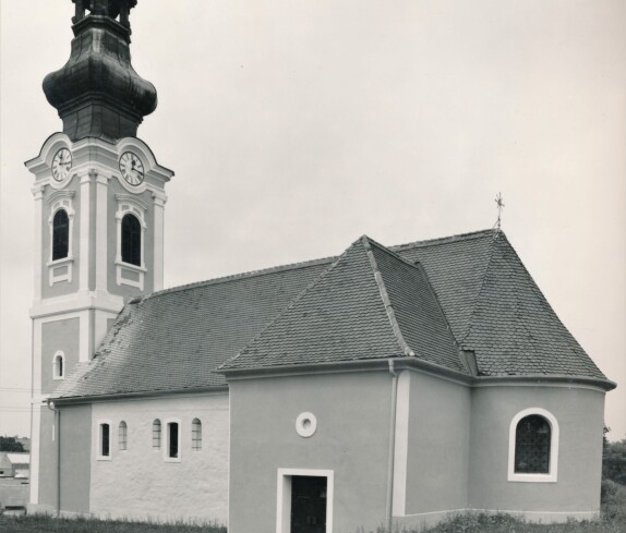 Die röm. kath. Aufbahrungskirche Maria Himmelfahrt