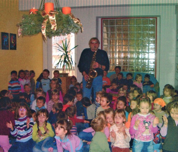 Advent im Städtischen Kindergarten mit Otto Benedek