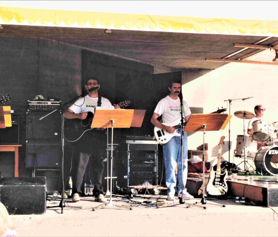 Röm. kath. Pfarre: Pfarrfest mit der "Umasist-Banda" - Muth/Werban/Tomisser/Pokomandy/Sattler