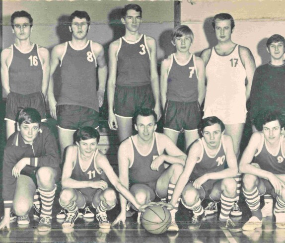 Basketballclub: Mannschaft beim Sinalco Cup Hartberg am 31. Jänner 1970