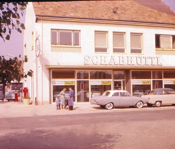 Autohaus Ford Schabhüttl (Wienerstraße 39)