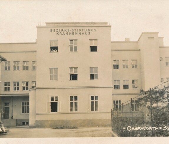 Krankenhaus (Spitalgasse / heute Dr.-Emmerich-Gyenge-Platz)