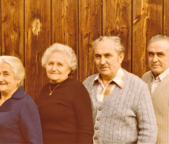 Die Geschwister der Familie Oswald (Meiszli/Miklos/Imre) - Grazerstraße 29