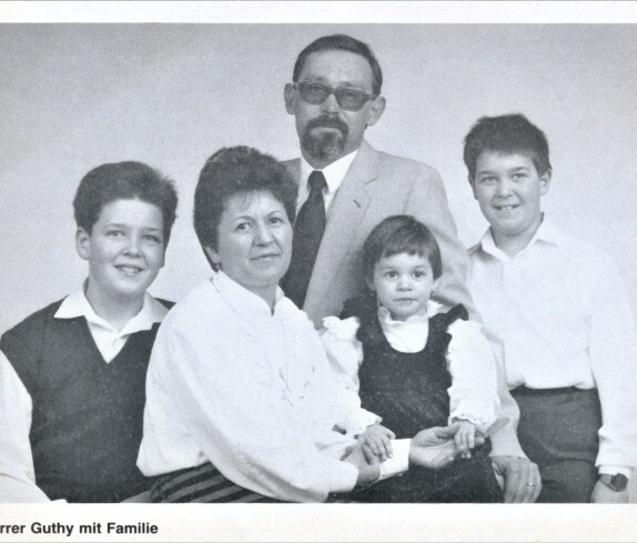 Reformierte Pfarrgemeinde: Pfarrer Mag. Laszlo Guthy und Familie