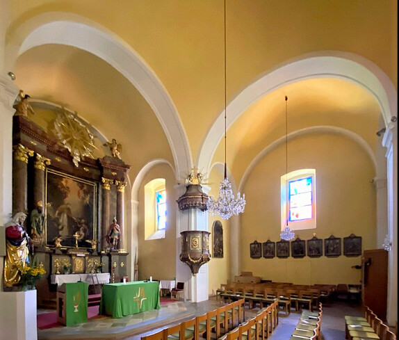 St. Martin: Innenraum der röm. kath. Kirche