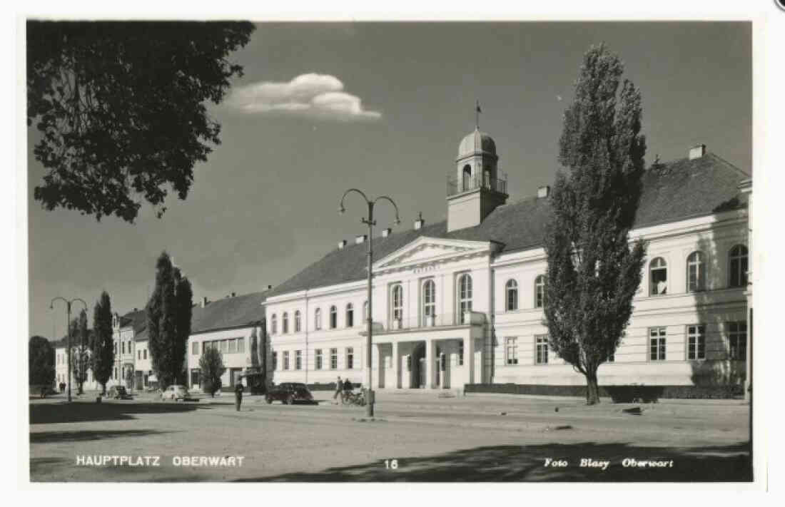 Ansichtskarte: Hauptplatz mit Rathaus