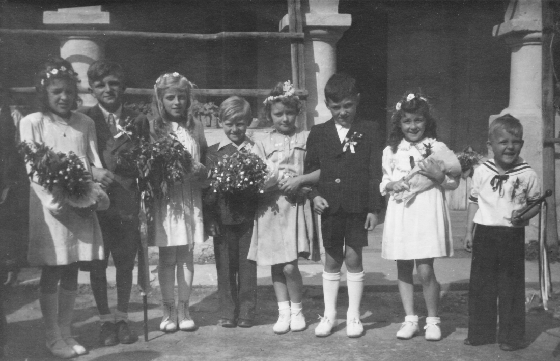 St. Martin: Kindergruppe bei der Hochzeit von Emilia Koller und Franz Ratz