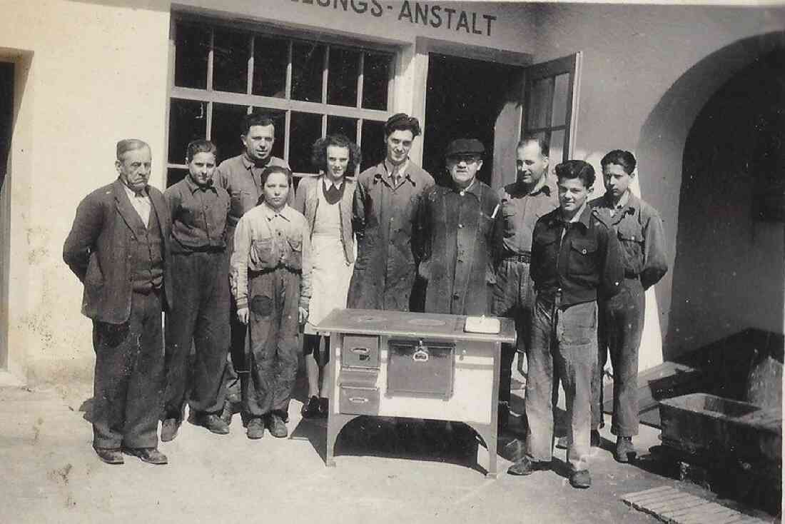 Schlosserei Hutter (Galvanisierungsanstalt) - später Hollendonner (Rosseggergasse 3)