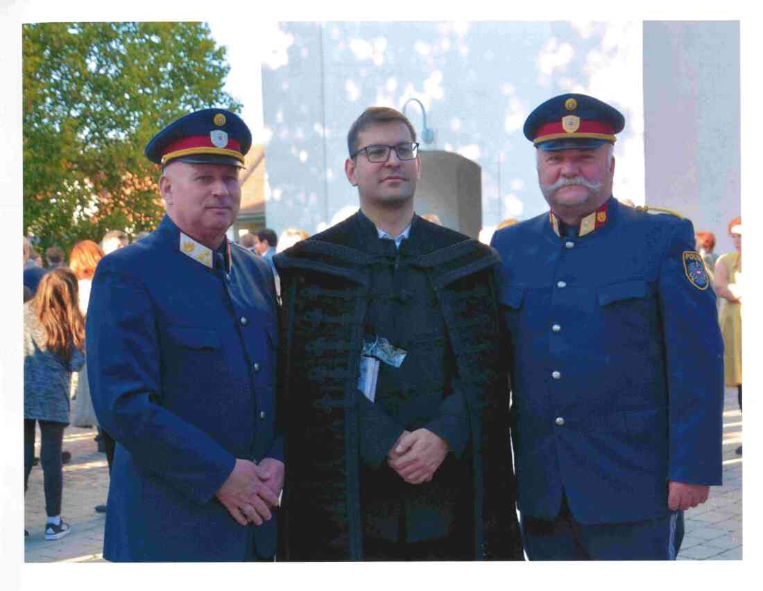 Reformierte Pfarrgemeinde: Amtseinführung von Pfarrer Richard Kadas am 12. Oktober 2019 mit der Abordnung der Polizei - Renner/Hegedüs